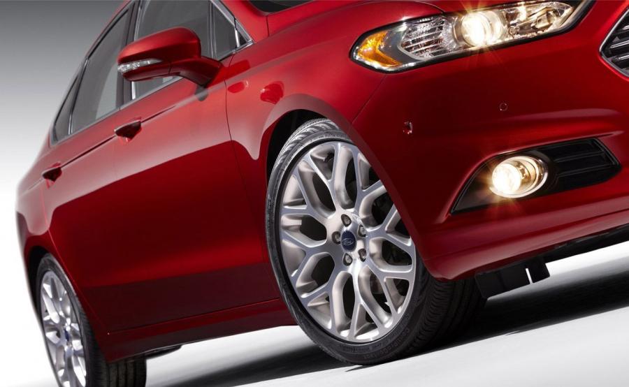  Ford Fusion 2013 года  (US) (фото 95 из 202)